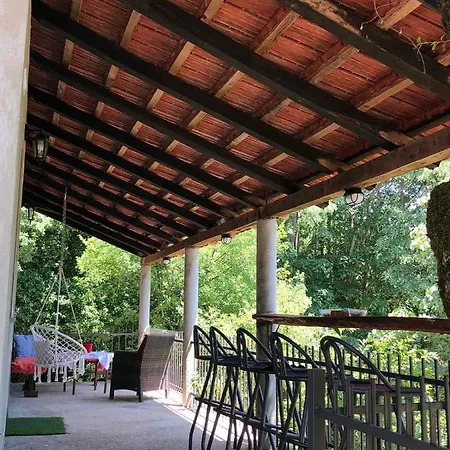 Bandici House Appartement *