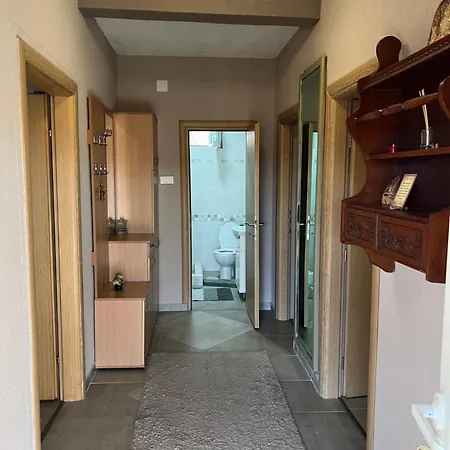 Daire Bandici House Podgoriçe