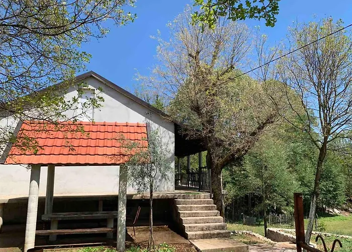 Bandici House * Podgoriçe